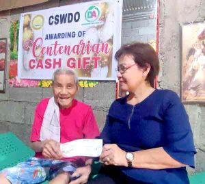 Read more about the article CENTENARIAN NGA TAGA BARANGAY CAN-ABONG, KINARAWAT HIN 50K TIKANG HA LGU BORONGAN