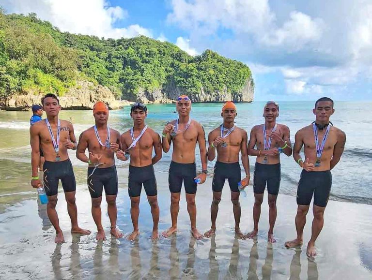 BORONGAN-SWIMMERS-SECURE-TOP-SPOTS