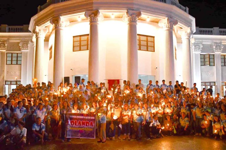 LIGHTS-CANDLES,-OFFERS-PRAYER-AND-SONG-FOR-10th-ANNIVERSARY-OF-SUPER-TYPOON-YOLANDA